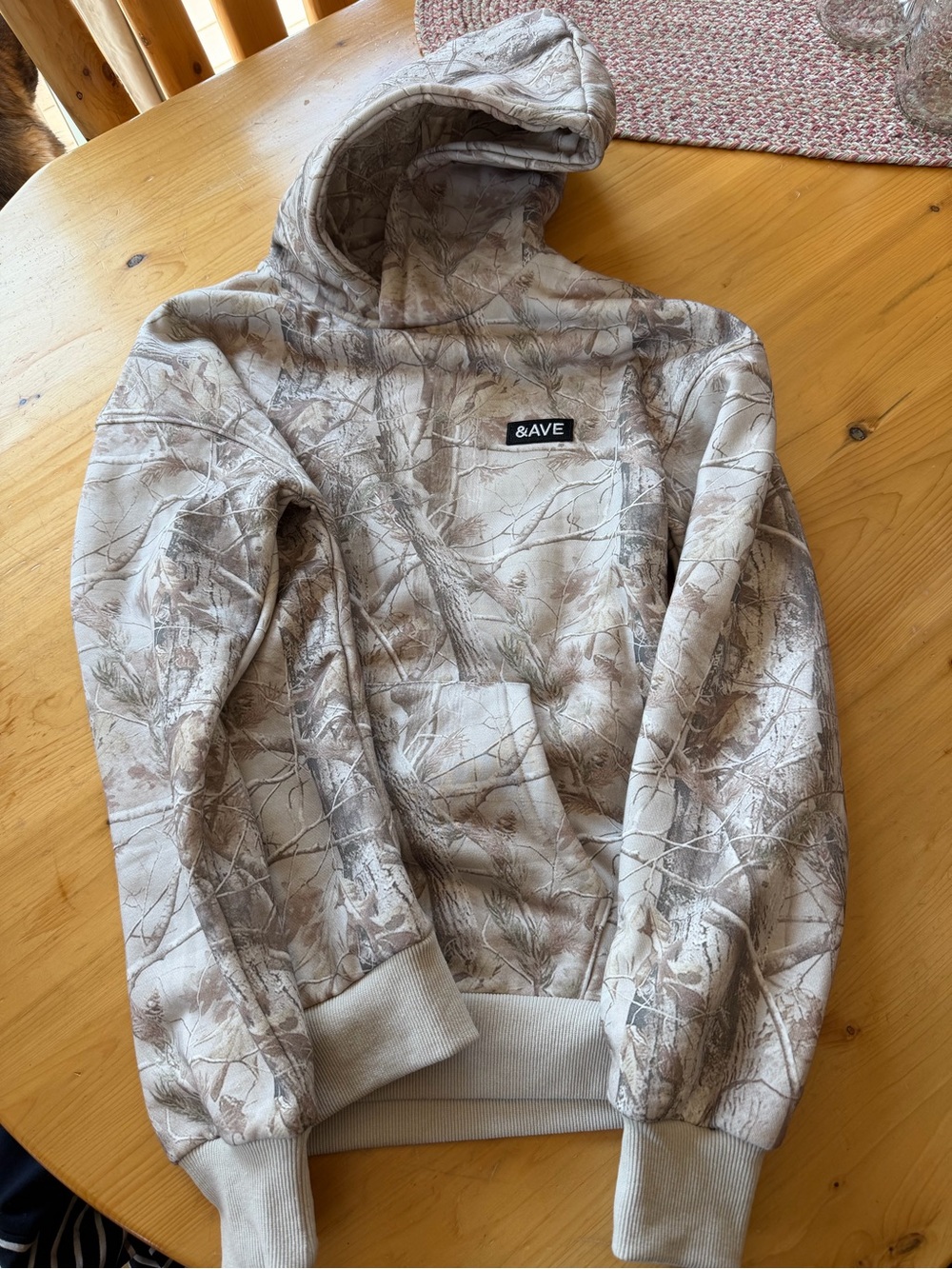 AMPERSAND AVE Women's Beige & Taupe Camo Hoodie